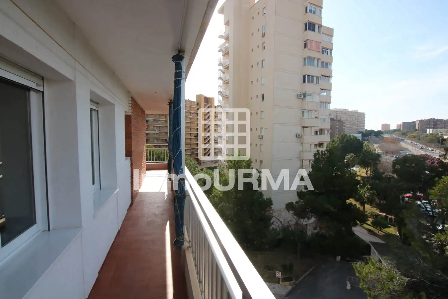 Außenansicht von Wohnung zum Verkauf in Alicante / Alacant mit Terrasse, Möbliert und Balkon