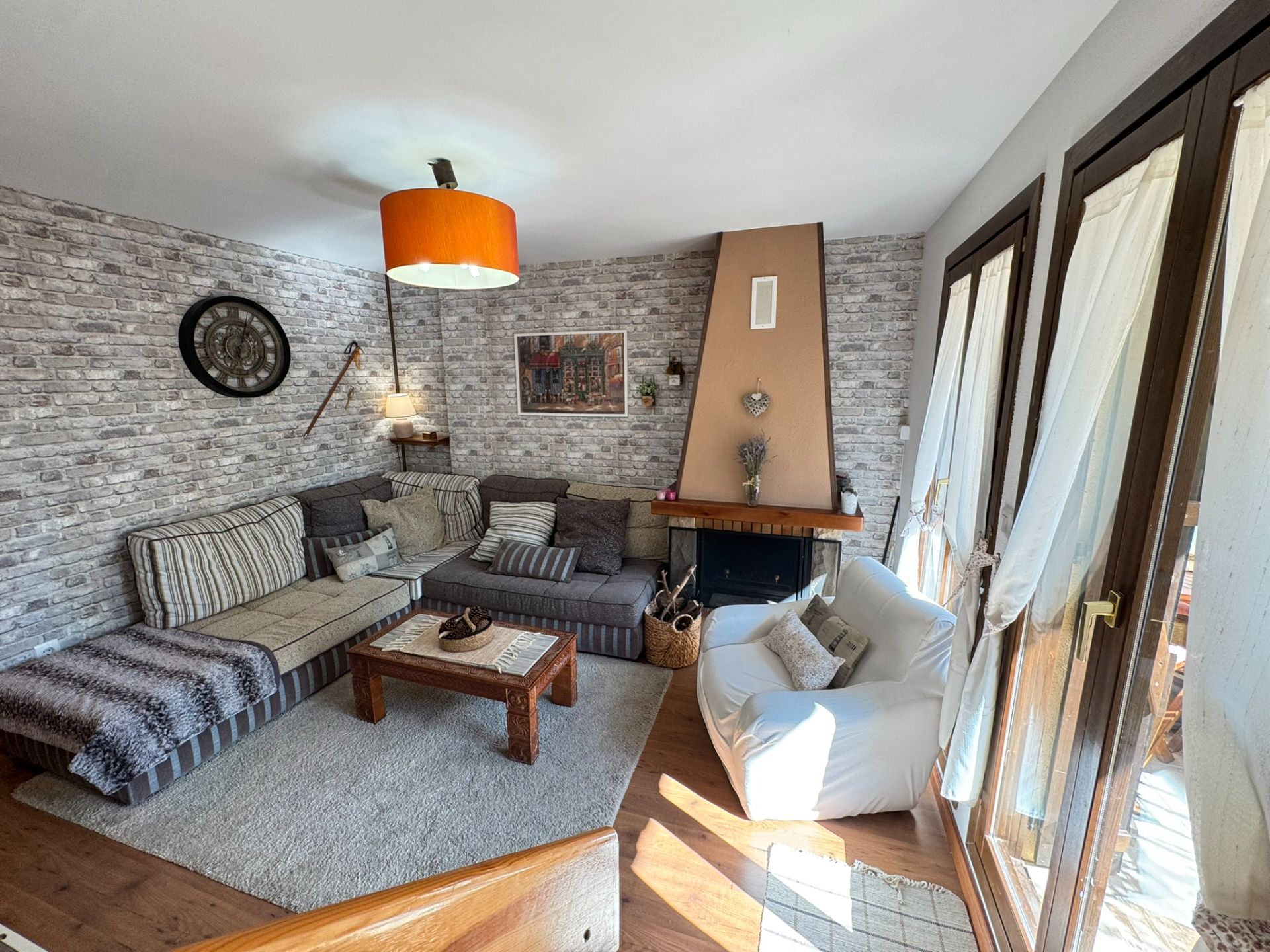 Sala d'estar de Dúplex en venda en Villanúa amb Calefacció, Jardí privat i Parquet