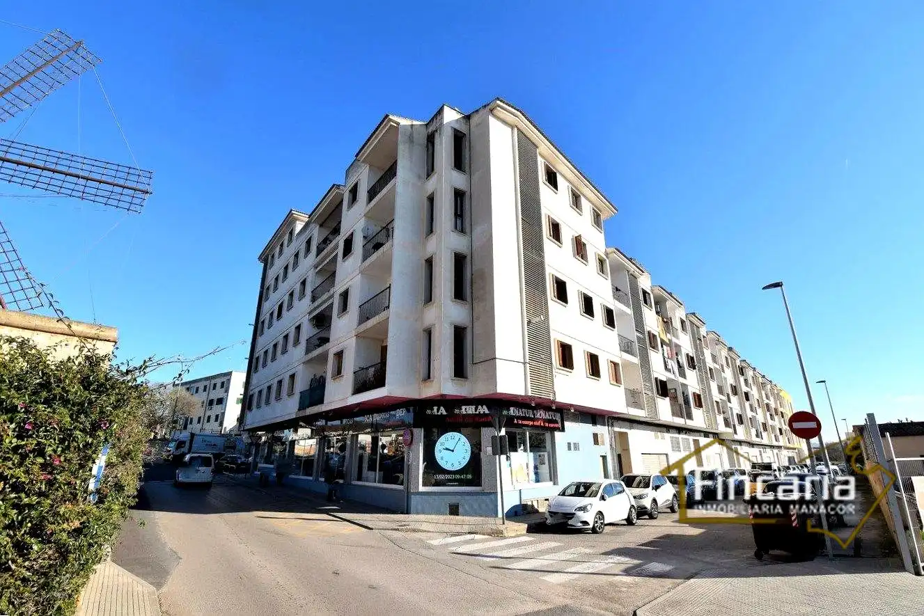 Exterior view of Flat for sale in Manacor  with Balcony