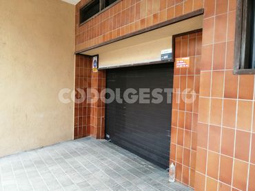 Parcheggio in vendita a Vella
