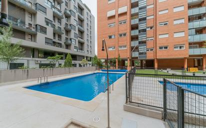 Piscina de Pis en venda en Tres Cantos amb Aire condicionat, Calefacció i Terrassa