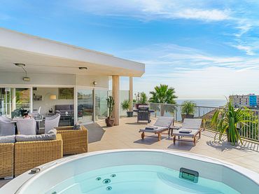 Penthouse mit Pool zum Verkauf in Calle Nogal del Higuerón