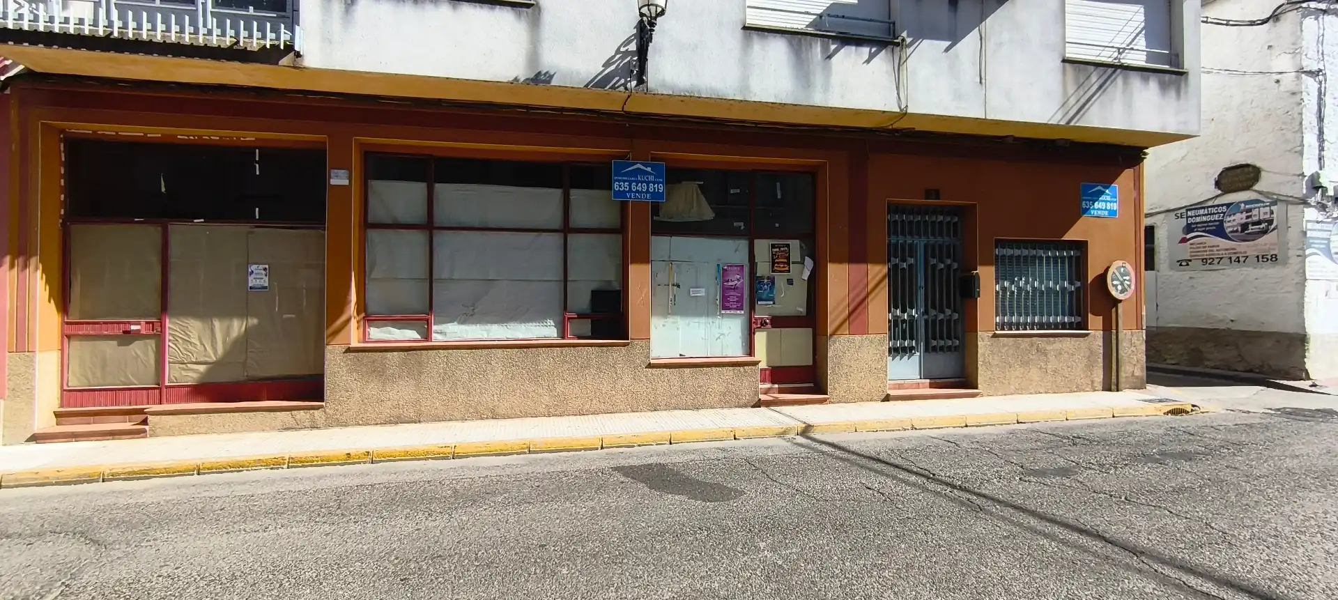 Mixto residencial en venta en Avenida de la Constitución 3, imagen 2