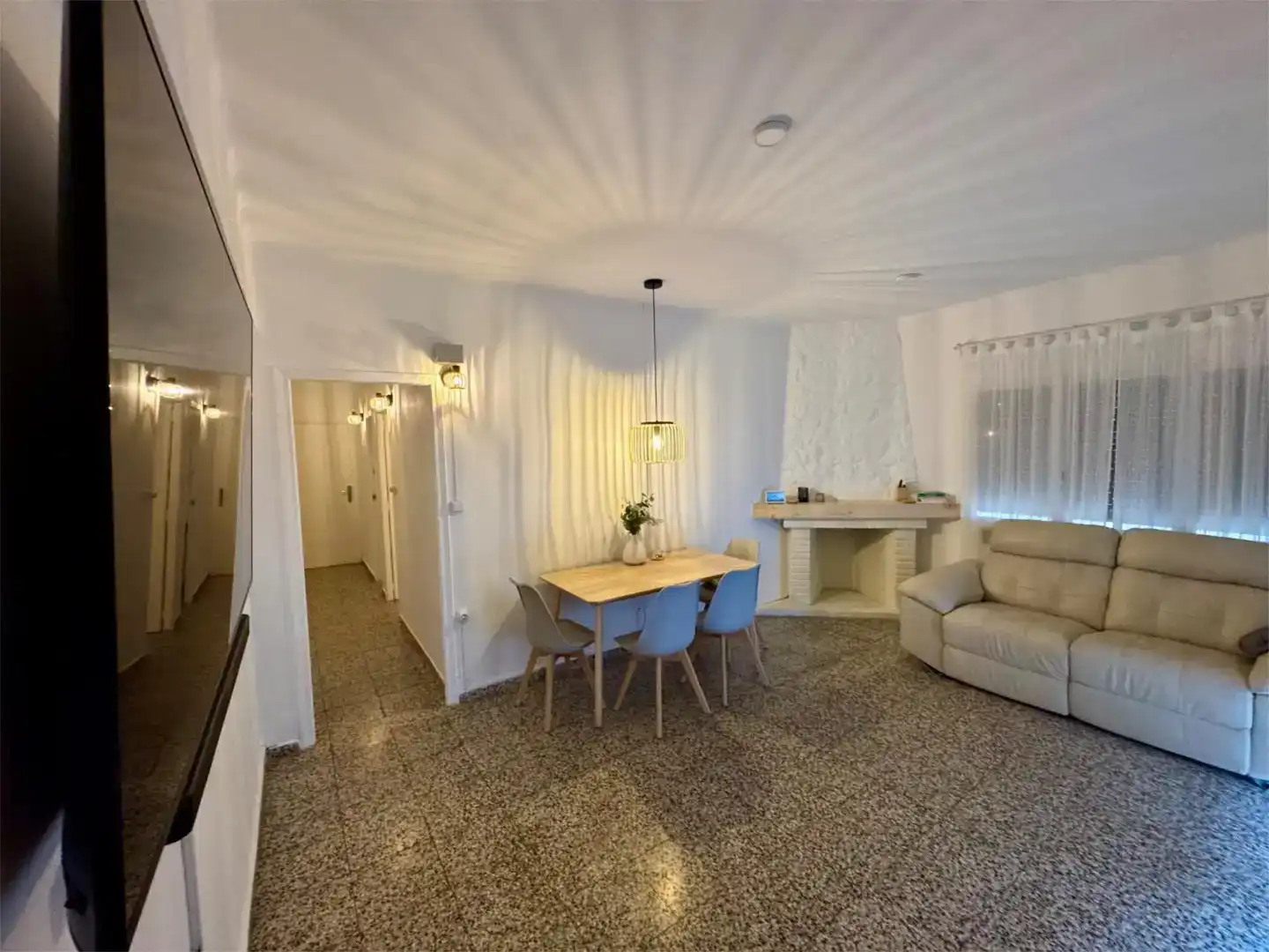 Sala de estar de Piso para compartir en Montornés - Las Palmas - El Refugio
