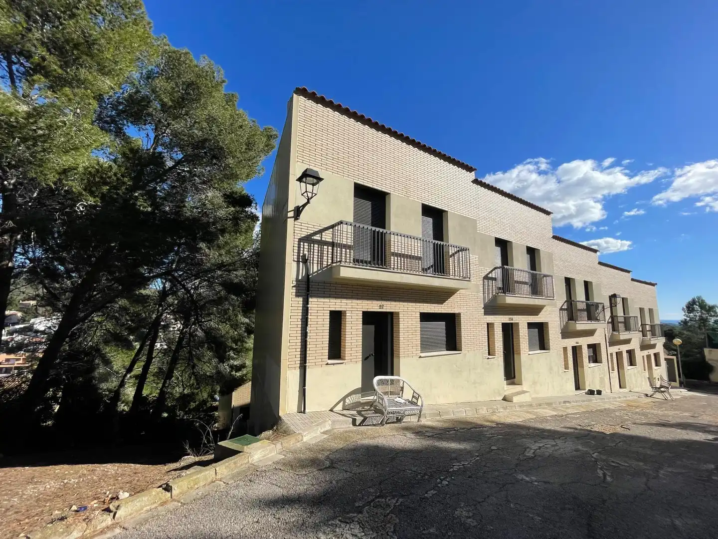 Vista exterior de Casa adosada en venta en La Pobla de Montornès  