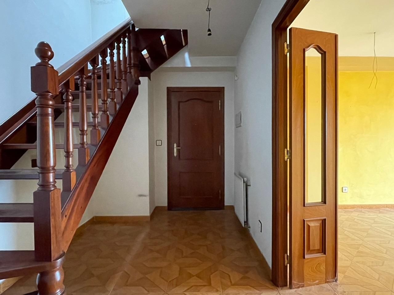 Duplex for sale in Valencia de Don Juan  with Heating