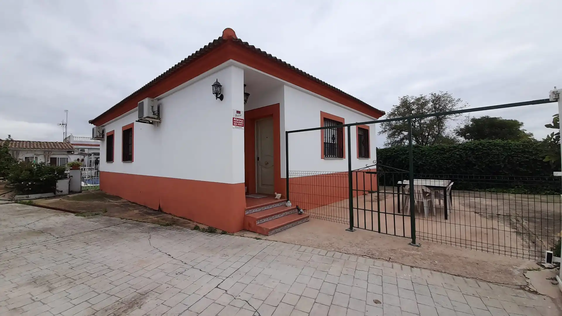 Exterior view of Houses for sale in Córdoba  with Air Conditioner, Heating and Private garden