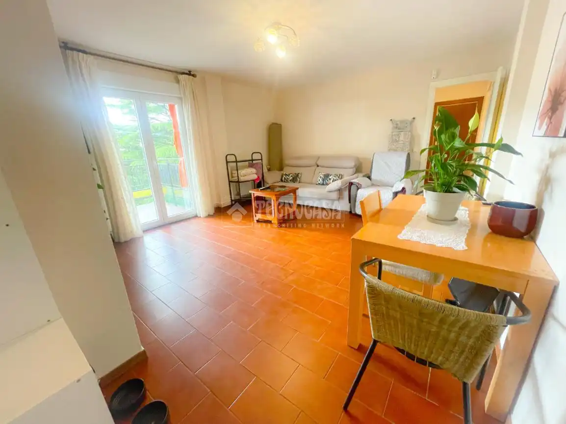Sala d'estar de Pis en venda en Guadarrama amb Calefacció, Terrassa i Piscina comunitària