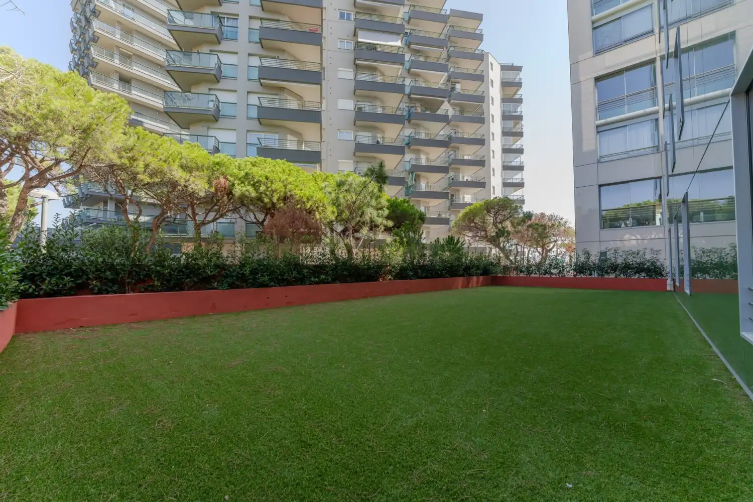 Neubau-Erdgeschosswohnung mit Pool zum Verkauf in Passeig Marítim 100, imagen 12