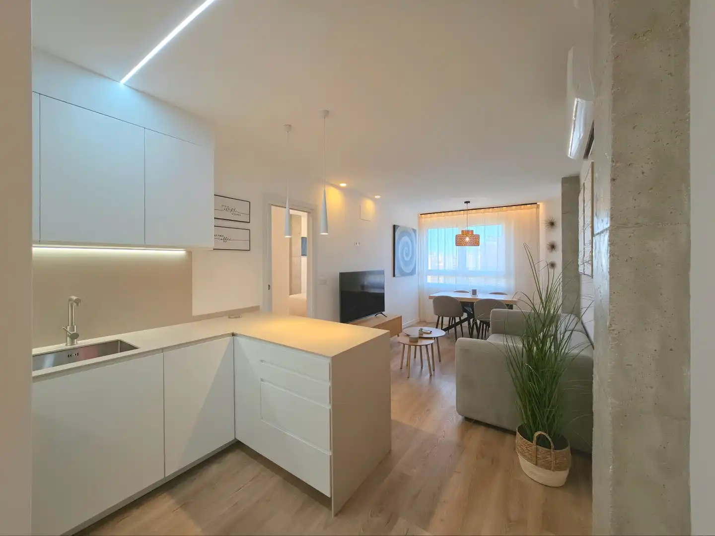 Sala de estar de Piso en venta en Alicante / Alacant con Aire acondicionado, Calefacción y Horno