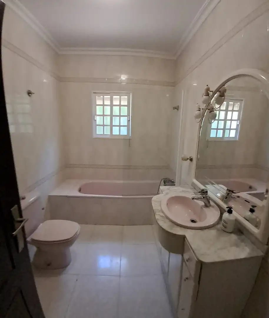 Baño de Casa o chalet en venta en Palomares del Río con Aire acondicionado, Jardín privado y Terraza