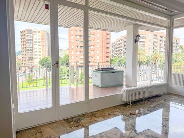 Mini appartamento con balcone in vendita a Centre