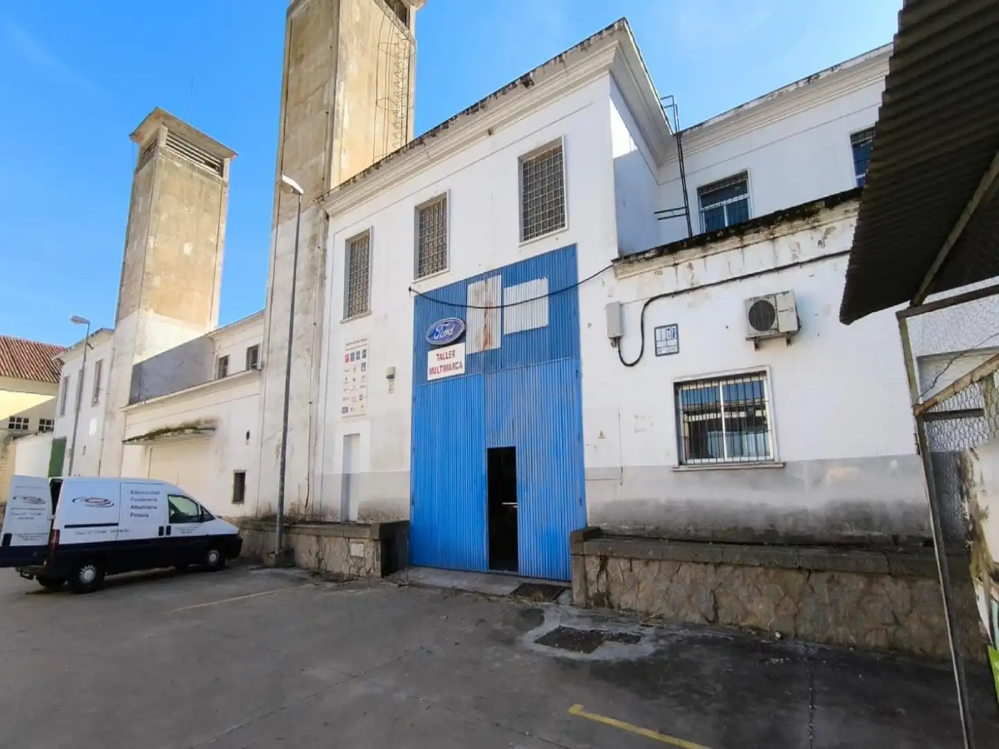 Nau industrial en venda a PG PEALSA Cª NACIONAL V MADRID-LISBOA Nº 48