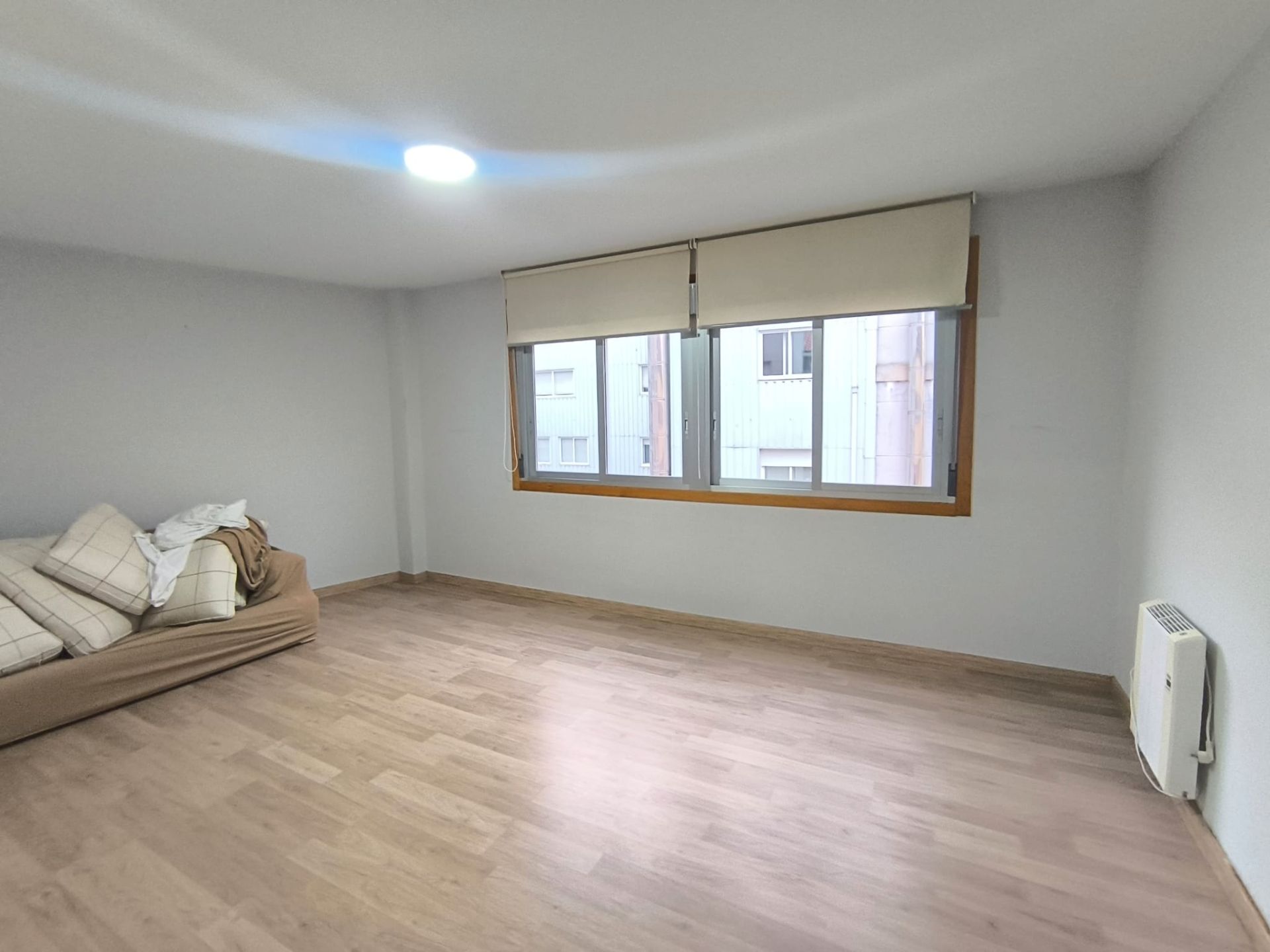 Piso en venta en Pontevedra Capital  con Calefacción, Parquet y Horno