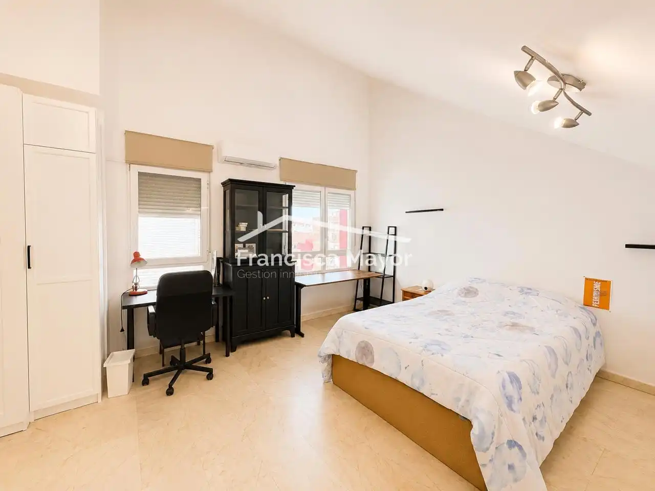 Dormitori de Dúplex en venda en Valencia amb Aire condicionat, Terrassa i Moblat
