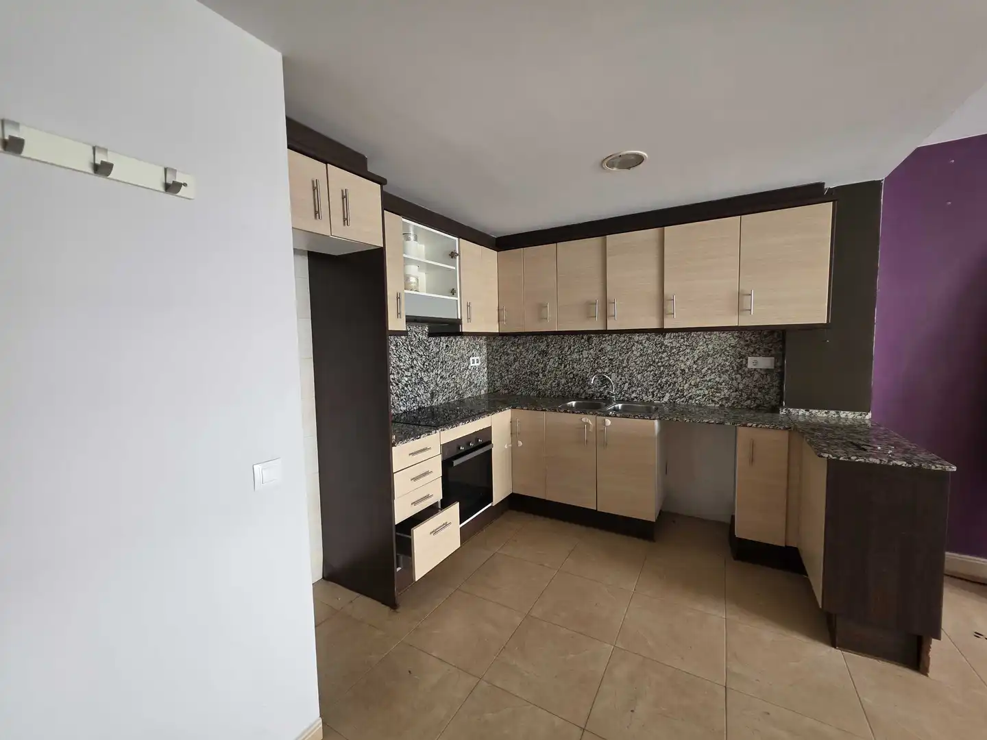 Küche von Wohnung zum Verkauf in Torredembarra mit Klimaanlage, Heizung und Balkon