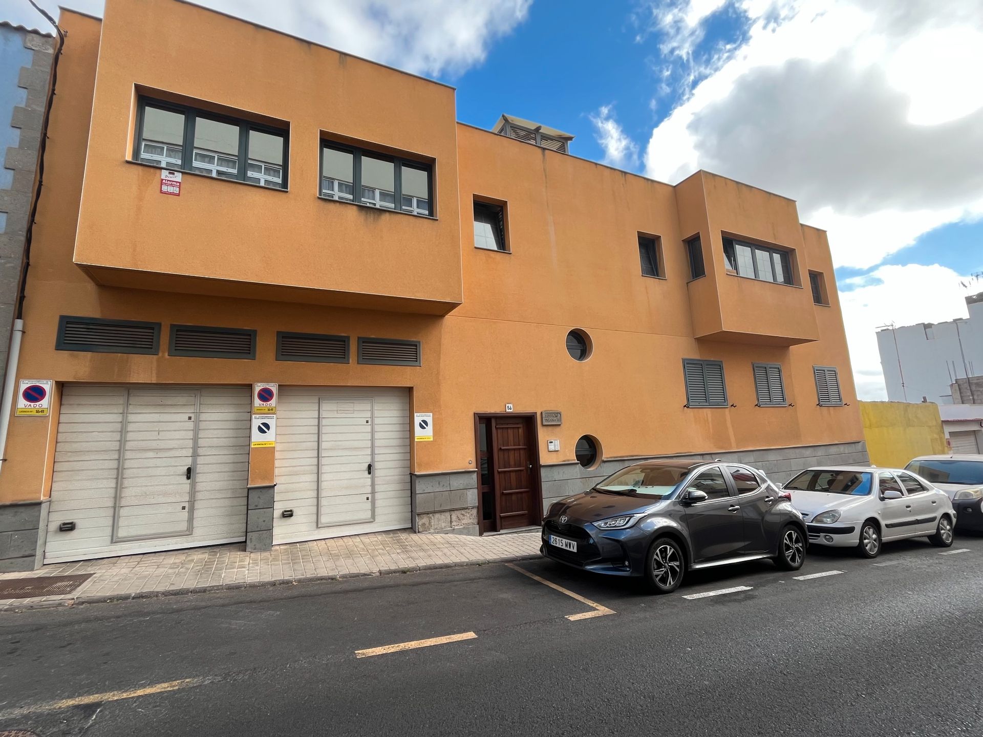 Exterior view of Flat for sale in Telde  with Storage room, Microwave and Internet
