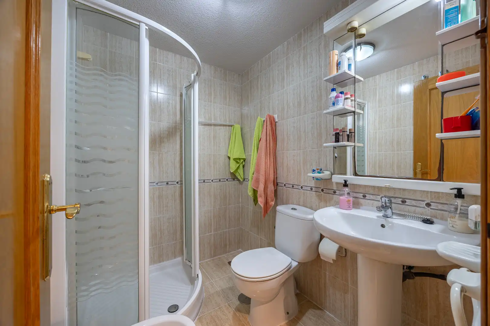 Bathroom of Flat for sale in Benidorm  with Swimming Pool and Community pool