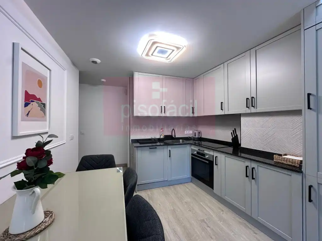 Flat for sale in Recatelo - O Carme