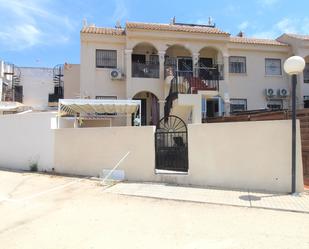 Vista exterior de Apartament en venda en Orihuela amb Aire condicionat, Jardí privat i Terrassa