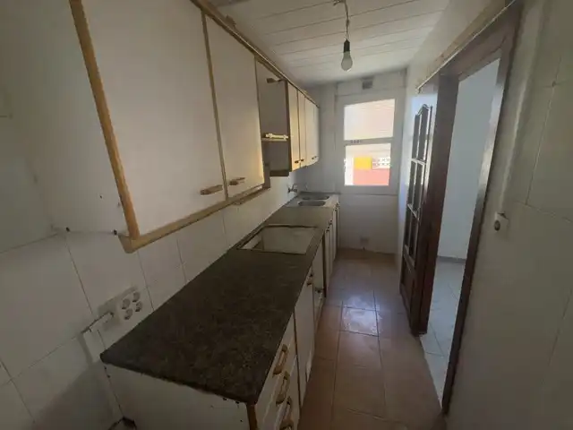 Küche von Wohnung zum Verkauf in Mataró mit Alarm