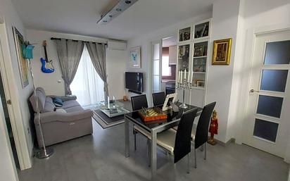 Sala d'estar de Apartament en venda en Elche / Elx amb Aire condicionat i Terrassa