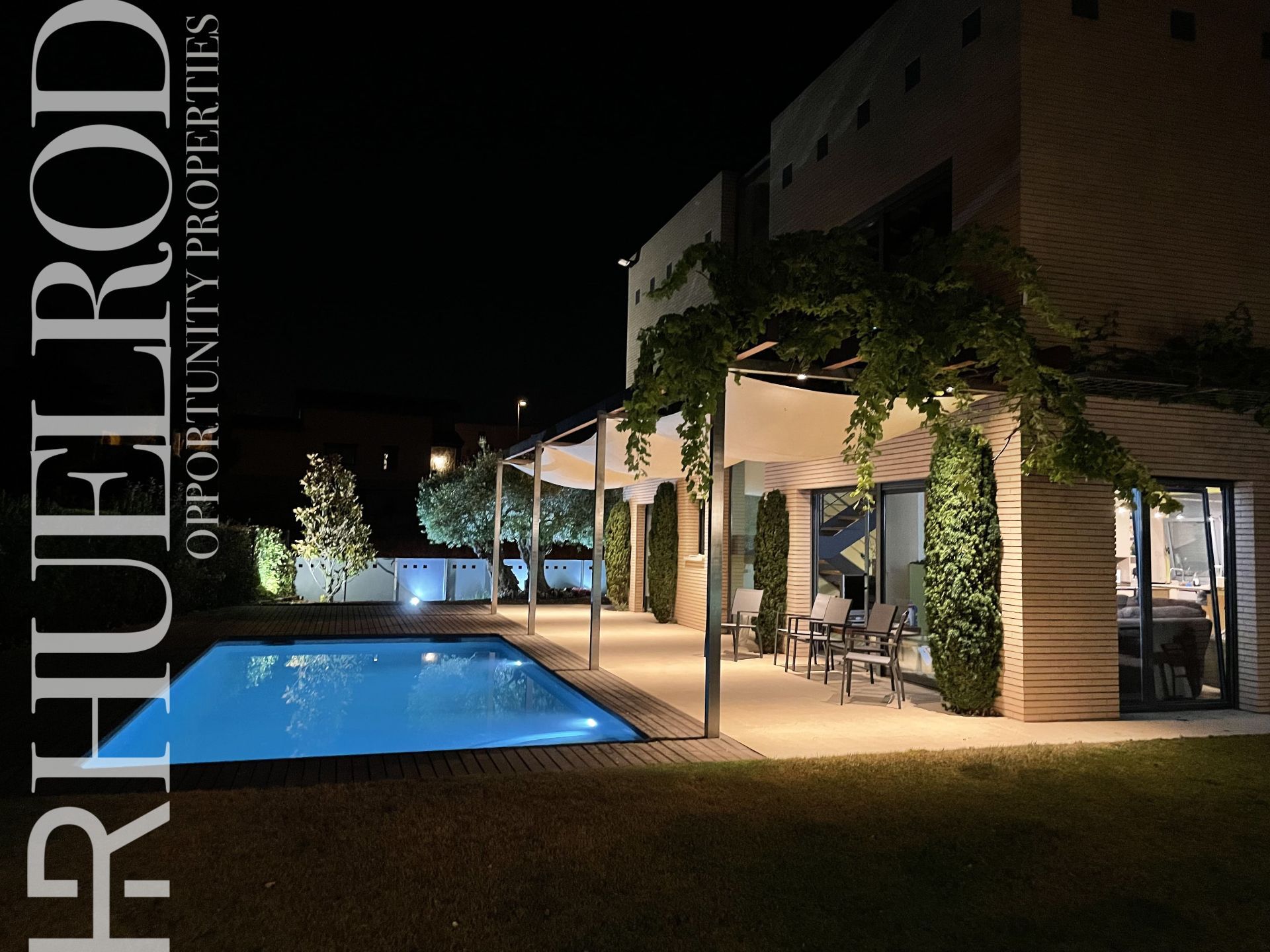 Piscina de Casa o xalet en venda en Santa Eulàlia de Ronçana amb Calefacció, Jardí privat i Parquet
