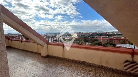 Foto 3 de Ático en venta en Roureda, Ca n'Oriac, Barcelona