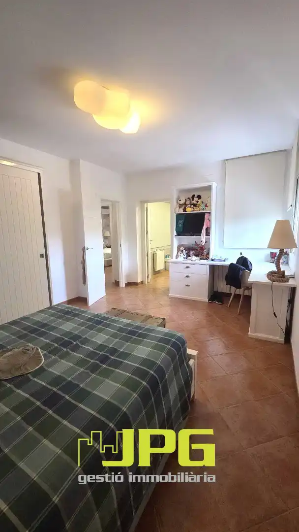 Bedroom of Houses for sale in Mutxamel  with Air Conditioner, Heating and Private garden
