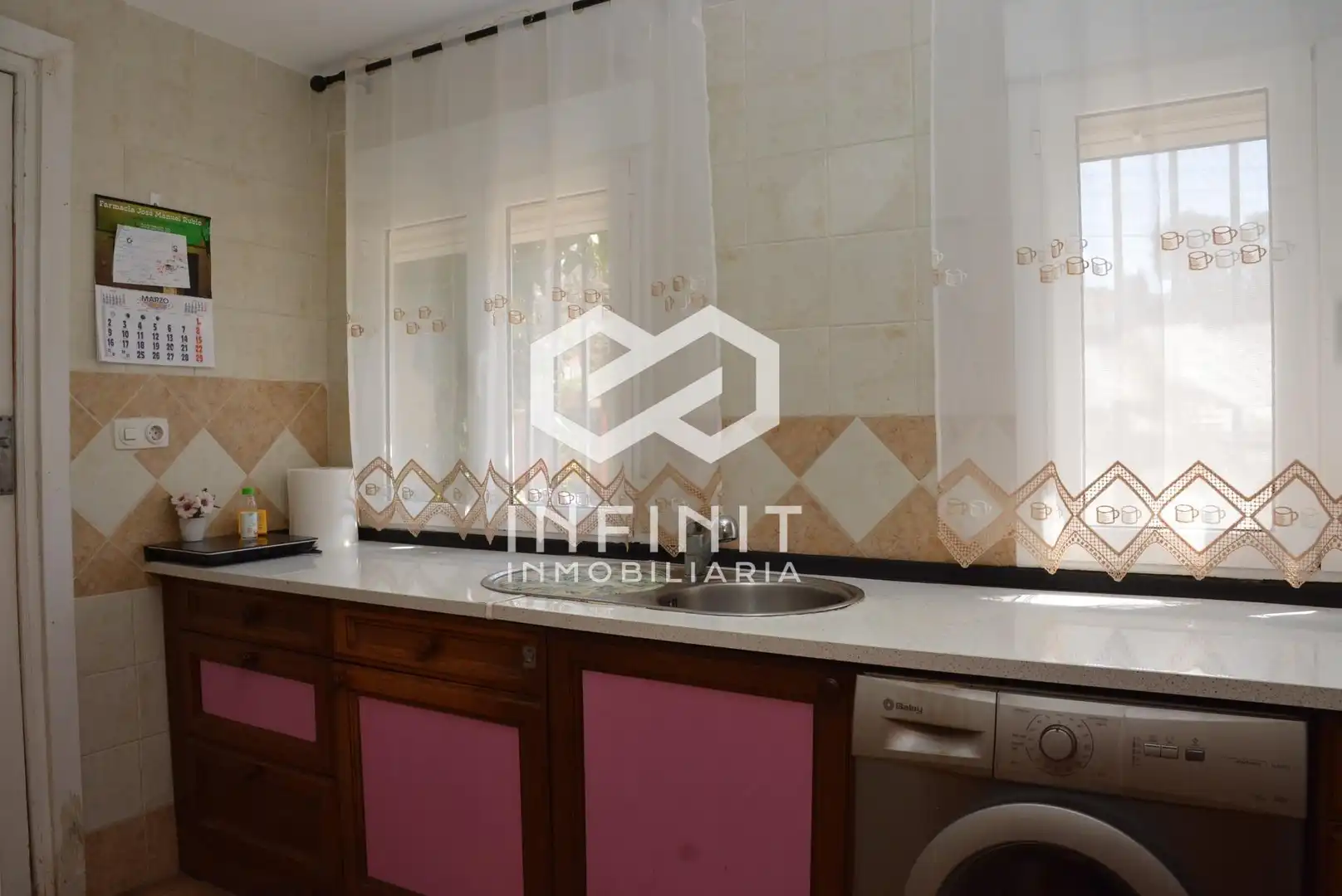 Cocina de Casa o chalet en venta en Valdeaveruelo con Calefacción, Jardín privado y Terraza