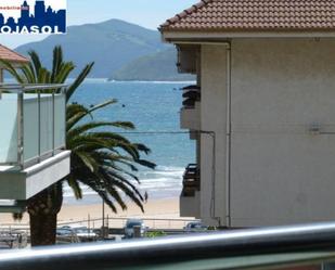 Dormitori de Apartament de lloguer en Noja amb Calefacció, Terrassa i Moblat