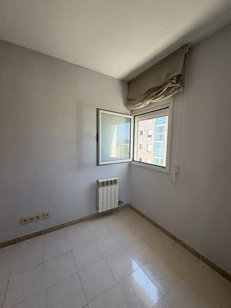 Flat for rent in DE LA CREU DE PALAU, Eixample Sud – Migdia