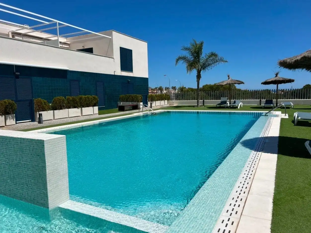 Apartamento con piscina en venta en N/A, imagen 14