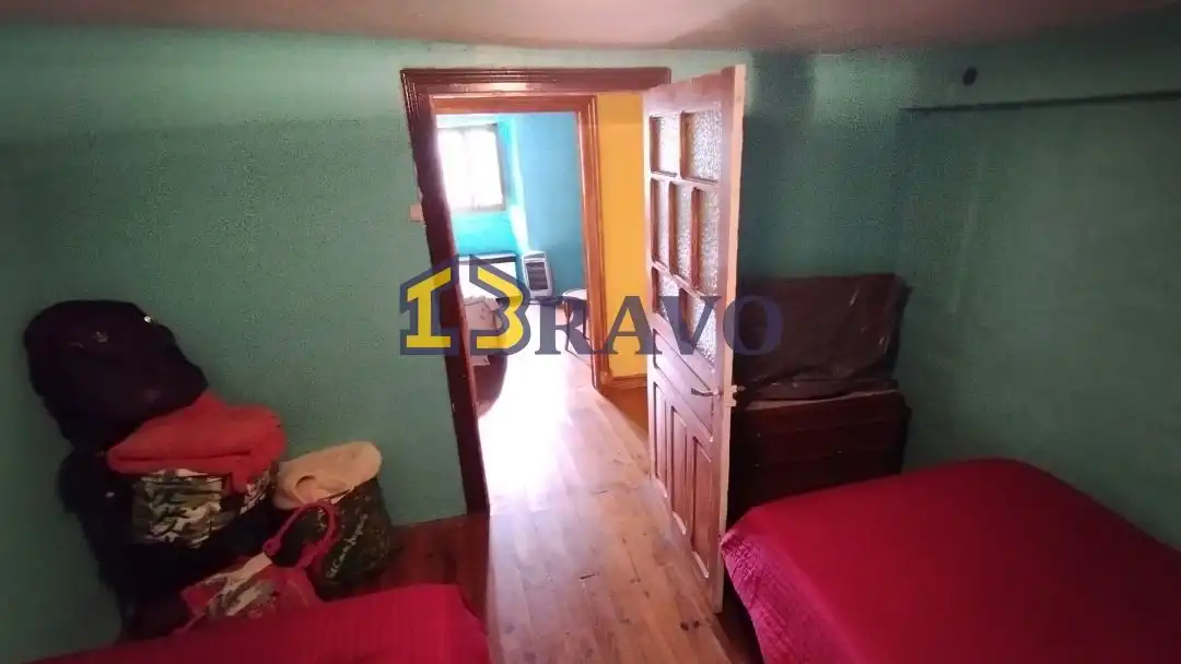 Dormitori de Casa o xalet en venda en Valle de Losa amb Jardí privat i Terrassa