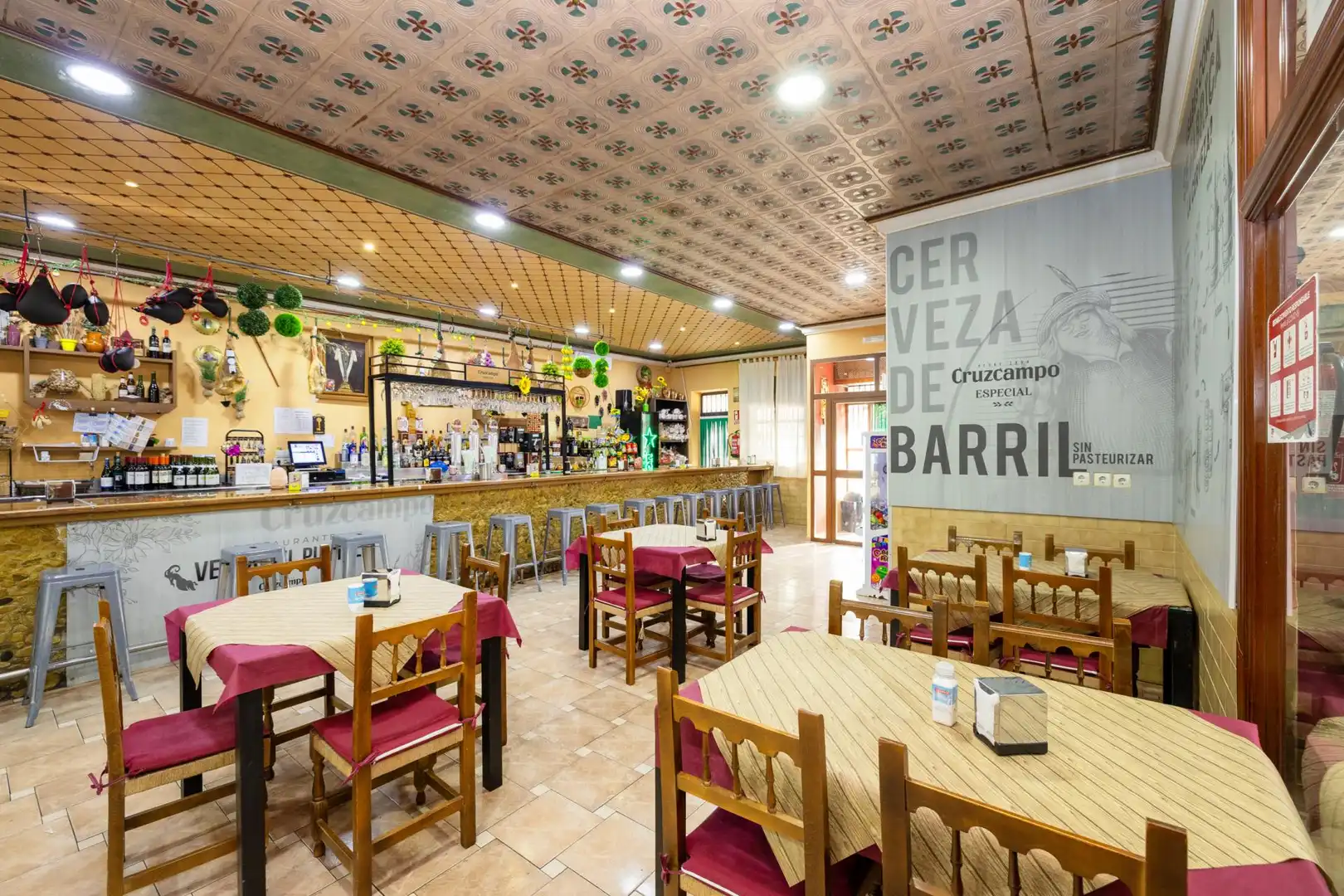 Local en venta en Huélago