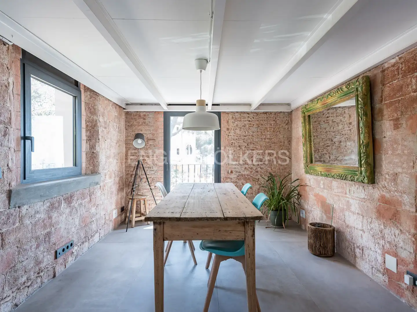 Dining room of Apartments for sale in Barcelona  with Air Conditioner, Heating and Furnished