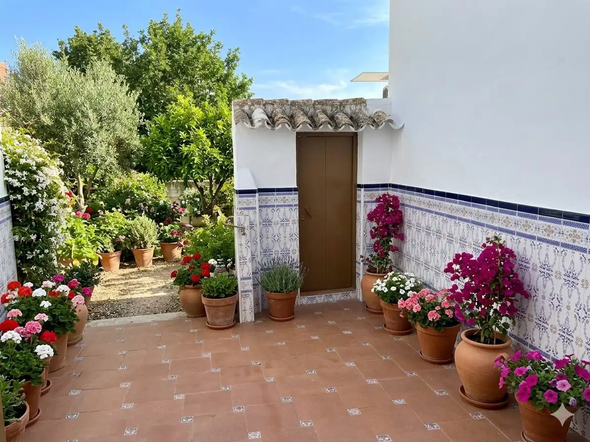 Terrace of Detached homes for sale in Cuevas Bajas  with Private garden