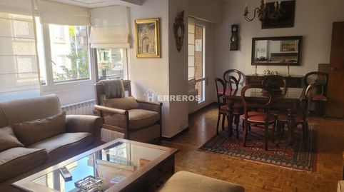 Foto 3 de Apartamento en venta en Vara de Rey, Jesuitas, Logroño
