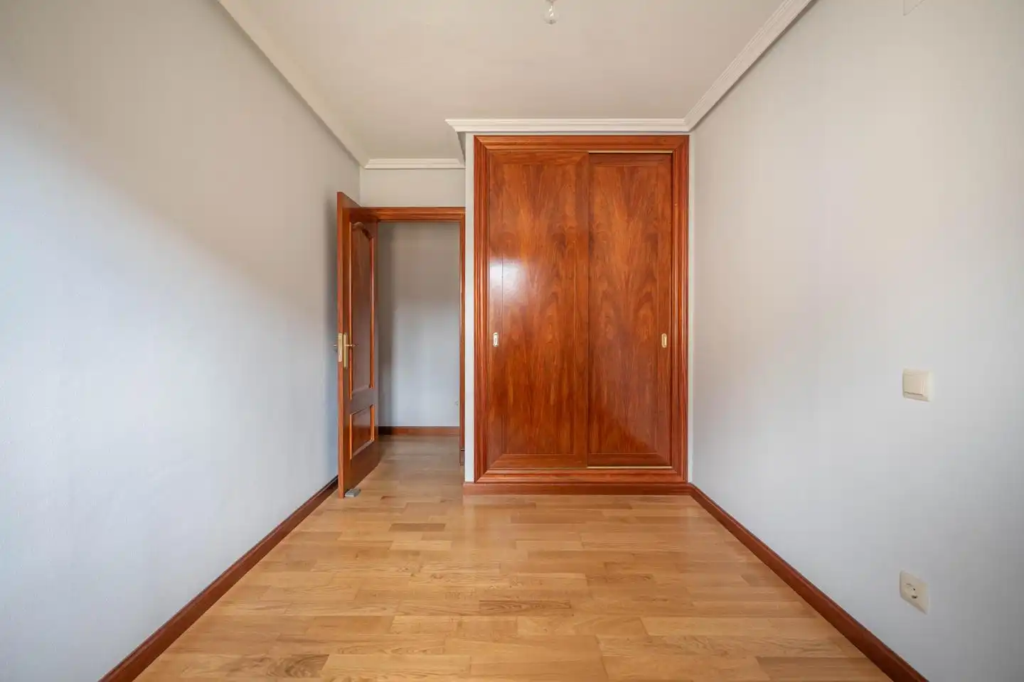 Piso en venta en Ávila con Calefacción y Trastero