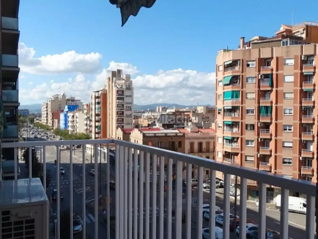 Appartement avec ascenseur à vendre à Avinguda del Carrilet 347