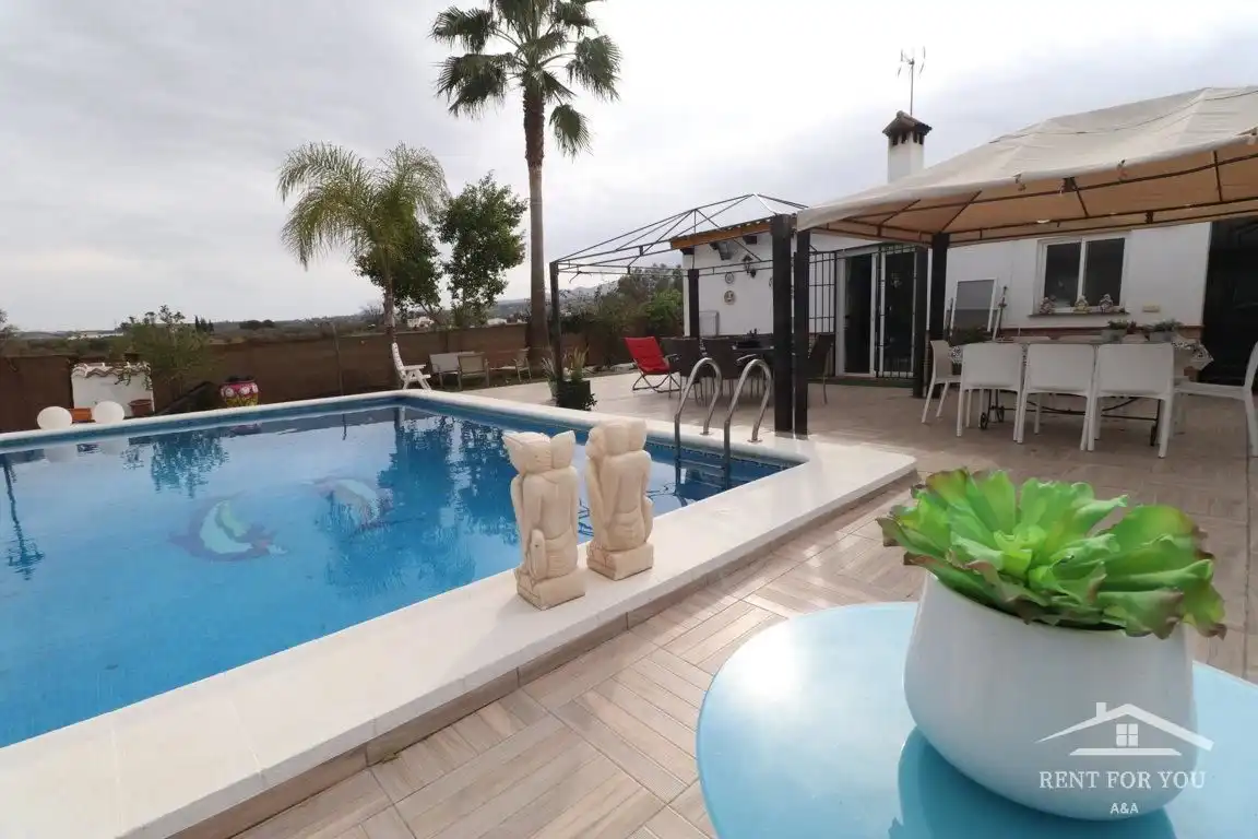 Casa con piscina en alquiler en Centro, imagen 4