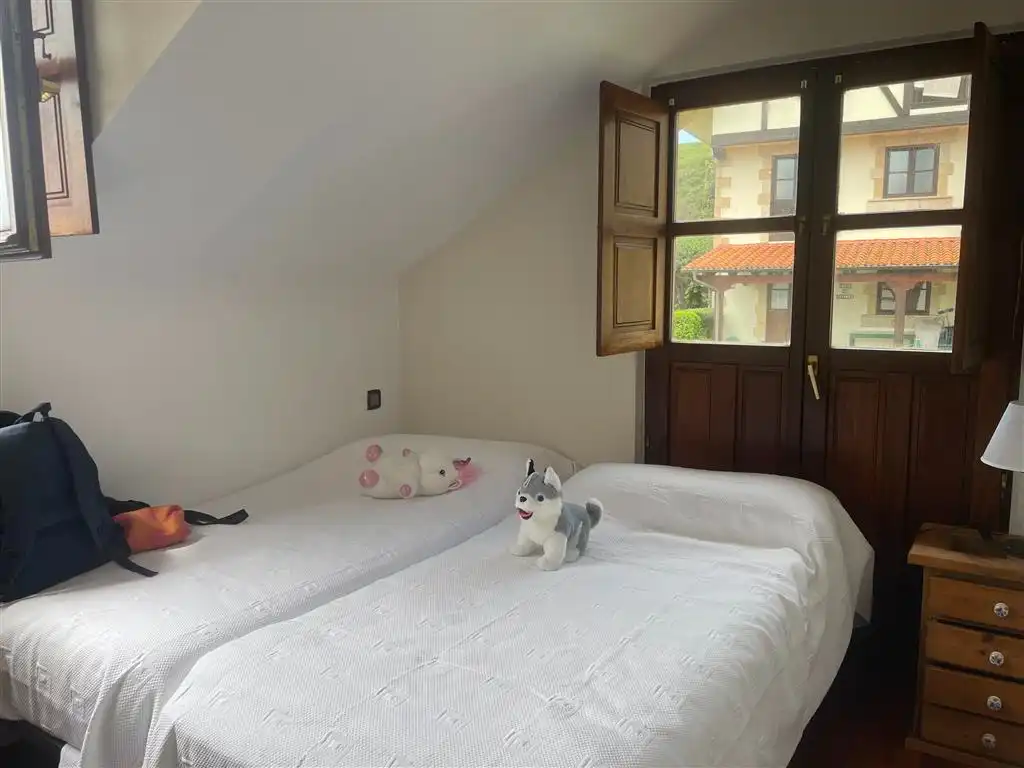 Bedroom of Flat for sale in San Vicente de la Barquera  with Heating, Parquet flooring and Furnished
