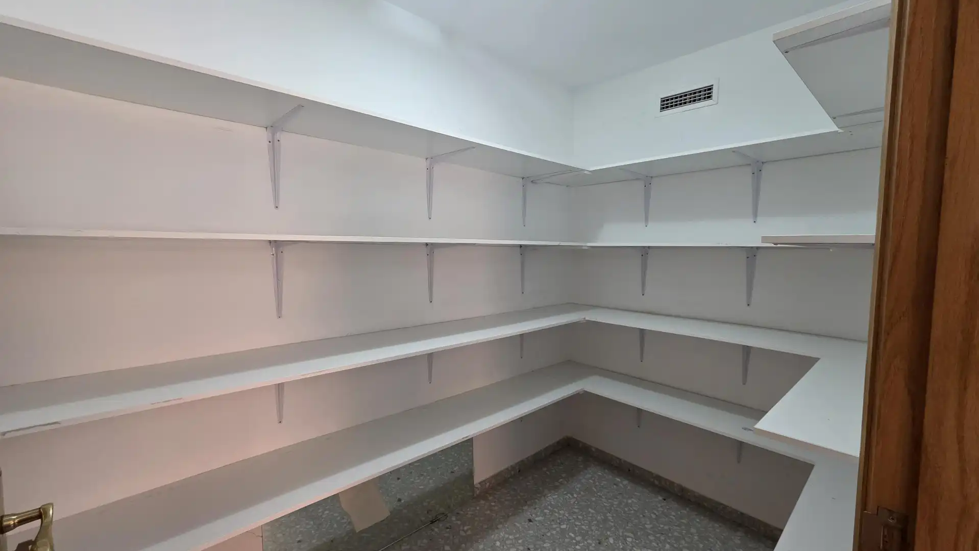 Piso en venta en Oliva con Terraza