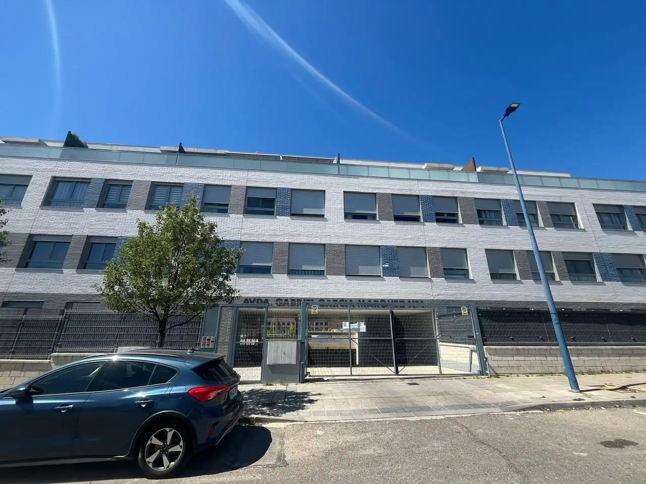 Vista exterior de Planta baja en venta en Villalbilla con Calefacción, Jardín privado y Terraza
