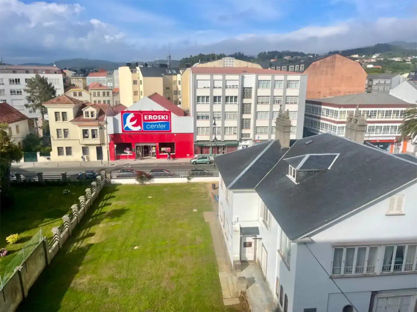 Außenansicht von Wohnung zur Miete in Cedeira mit Privatgarten, Parkett und Möbliert
