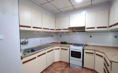 Kitchen of Apartment for sale in Elda