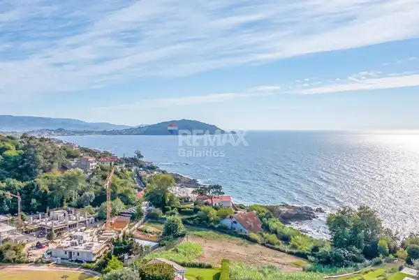 Casa o chalet en venta en Vigo  con Aire acondicionado, Calefacción y Jardín privado