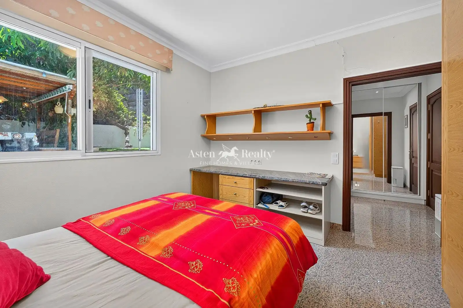 Habitación de Casa o chalet en venta en San Cristóbal de la Laguna con Terraza, Trastero y Piscina