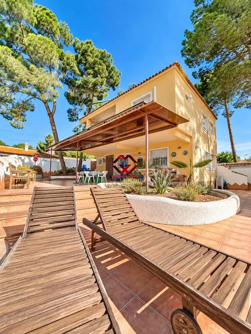 Villa mit Terrasse zum Verkauf in El Pinar de Campoverde