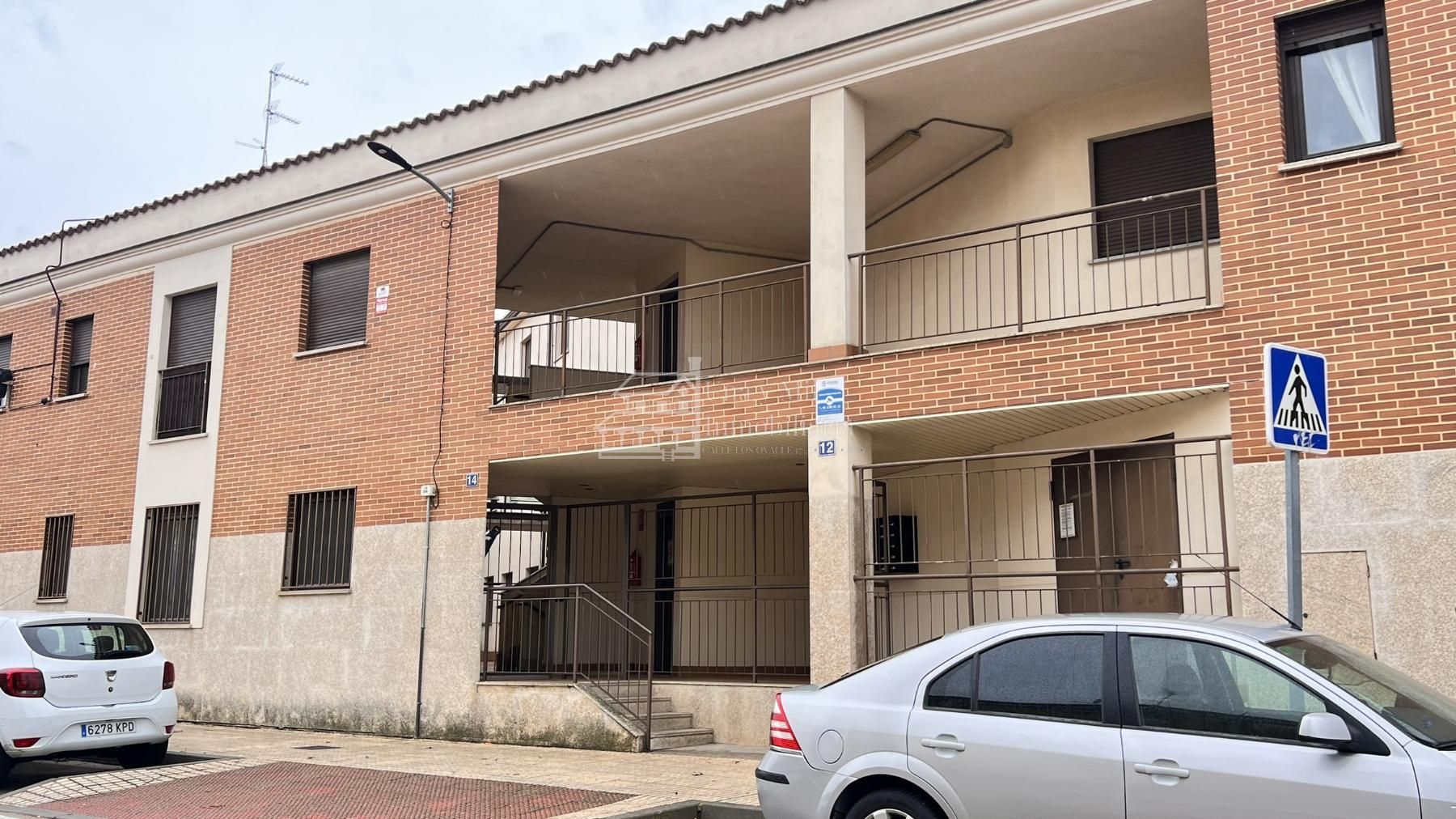 Exterior view of Flat for sale in Castellanos de Moriscos  with Heating and Furnished